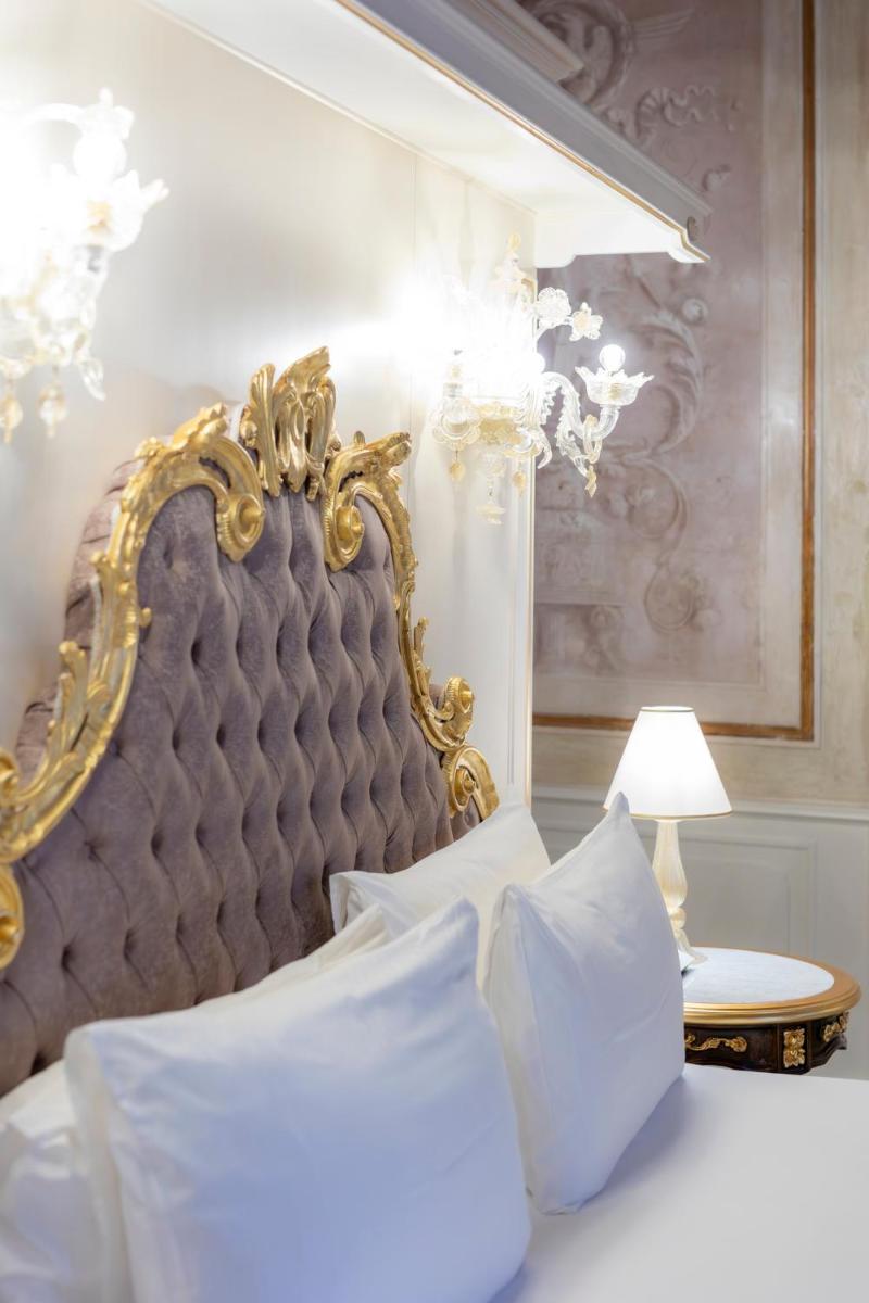 Ca' Bonfadini Historic Experience