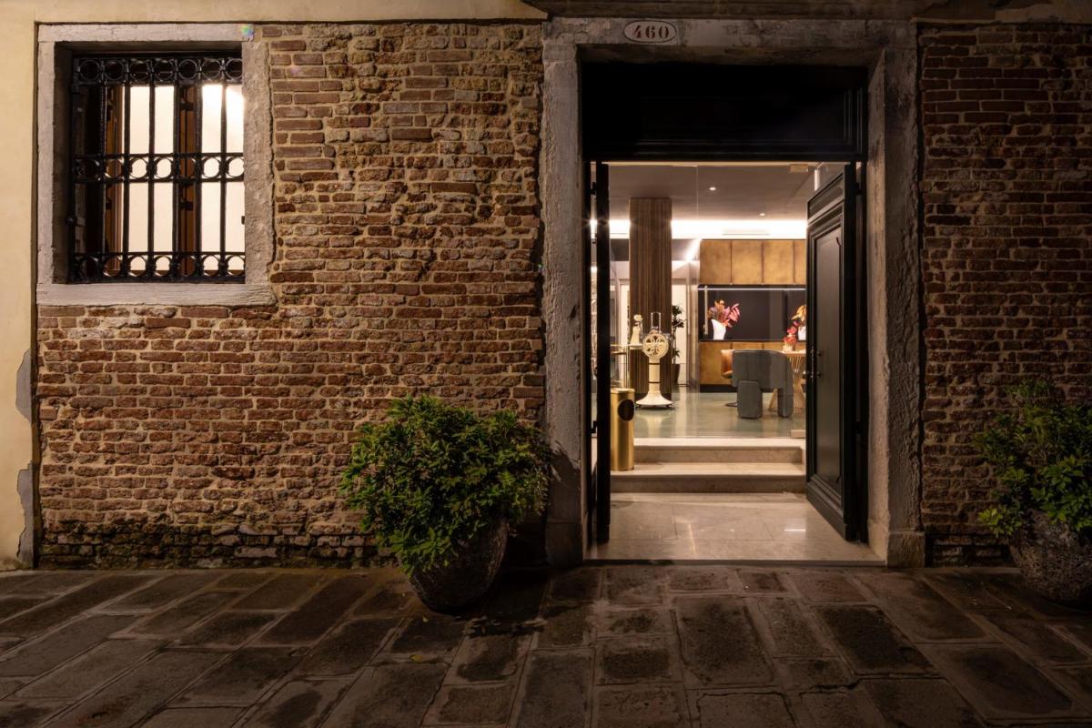 Ca' Bonfadini Historic Experience