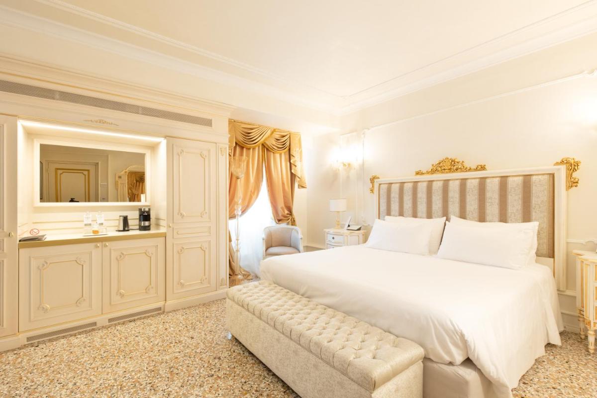 Ca' Bonfadini Historic Experience