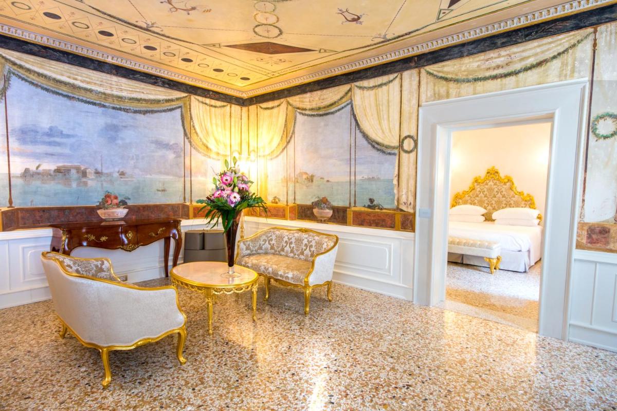 Ca' Bonfadini Historic Experience