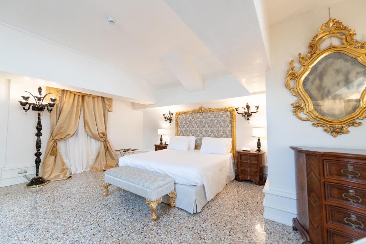 Ca' Bonfadini Historic Experience