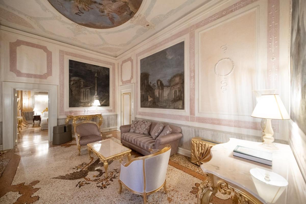 Ca' Bonfadini Historic Experience