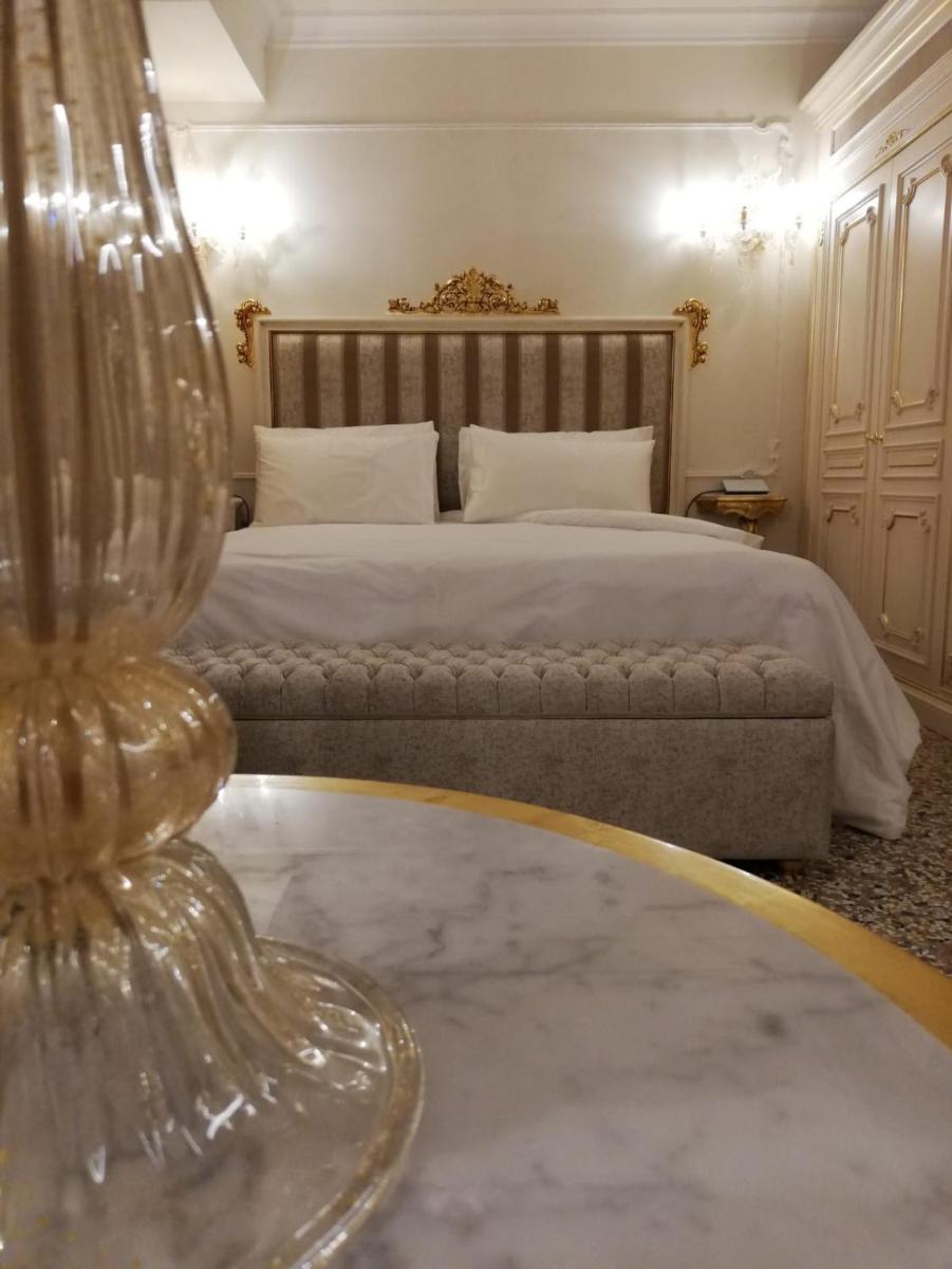 Ca' Bonfadini Historic Experience