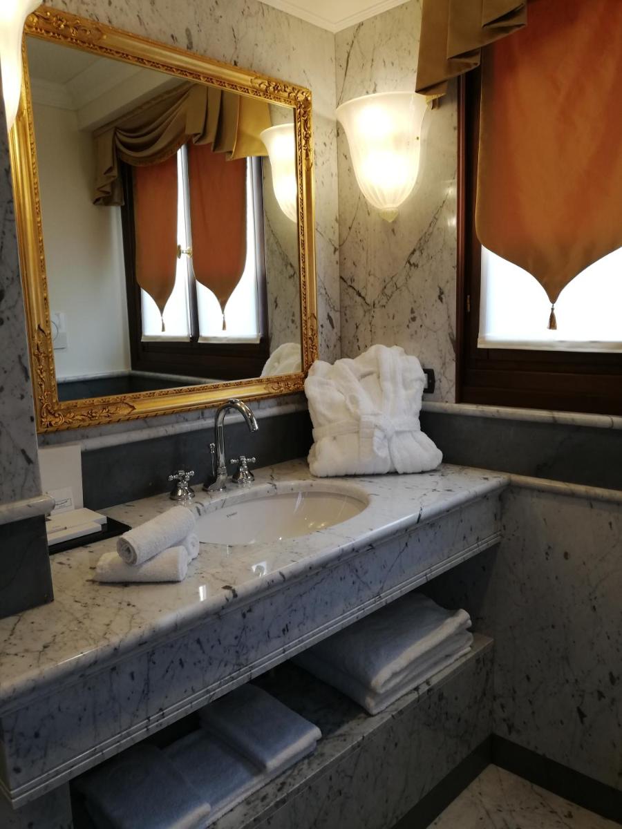 Ca' Bonfadini Historic Experience