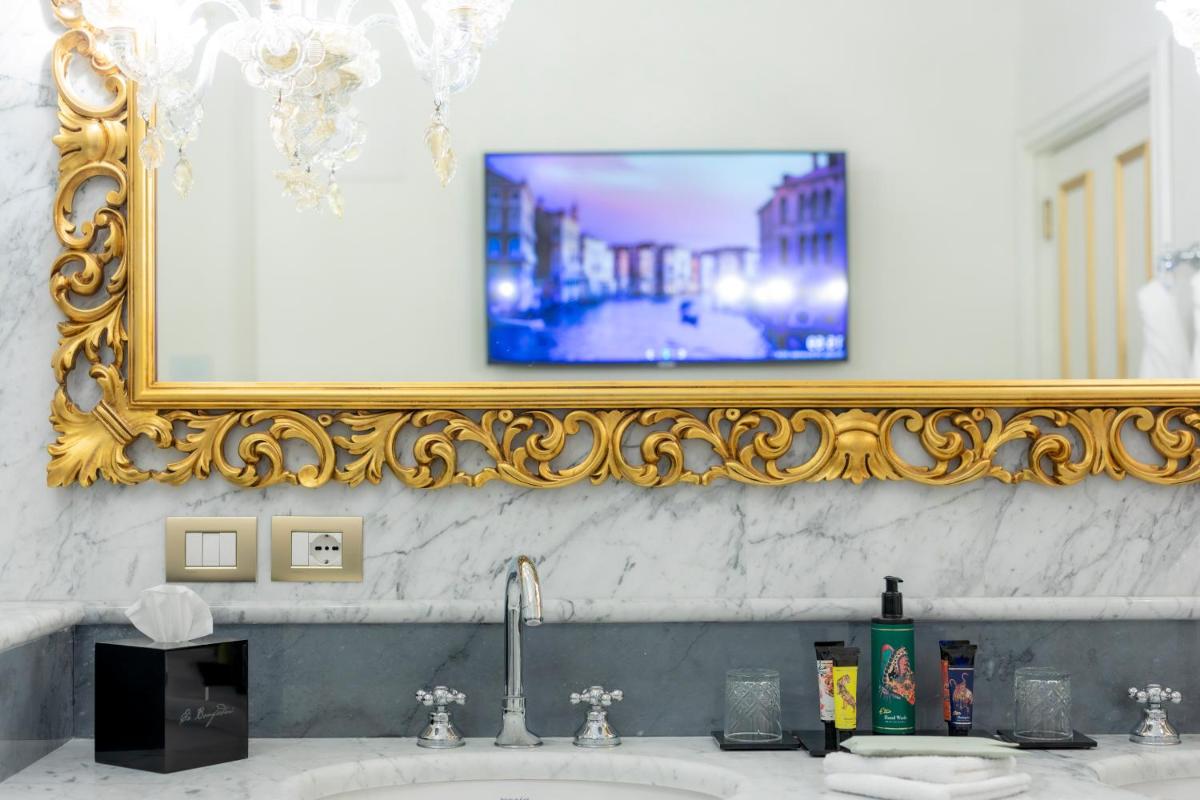 Ca' Bonfadini Historic Experience