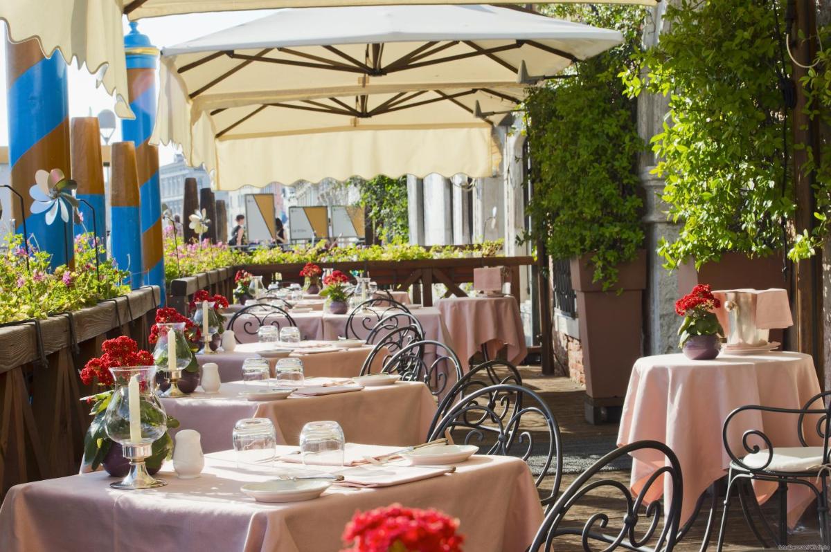 Ca' Sagredo Hotel