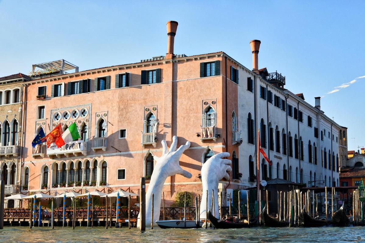 Ca' Sagredo Hotel