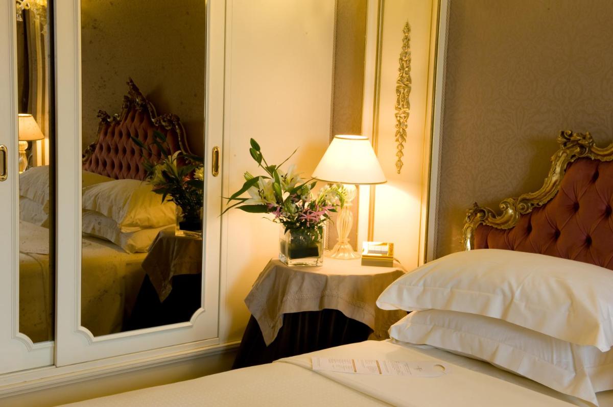 Ca' Sagredo Hotel