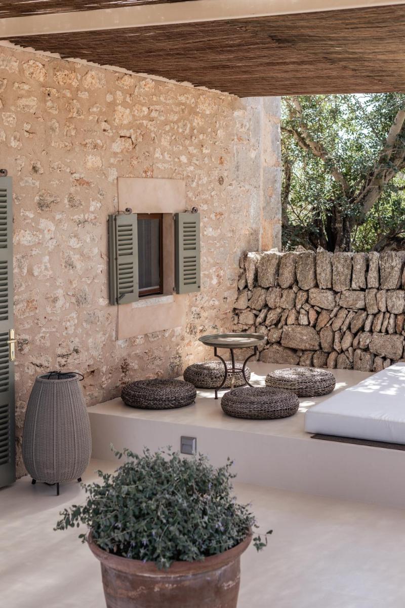 Cal Reiet Holistic Retreat