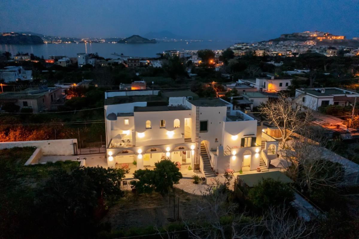 Cala Cala Rooms,Restaurant & Farm Experience