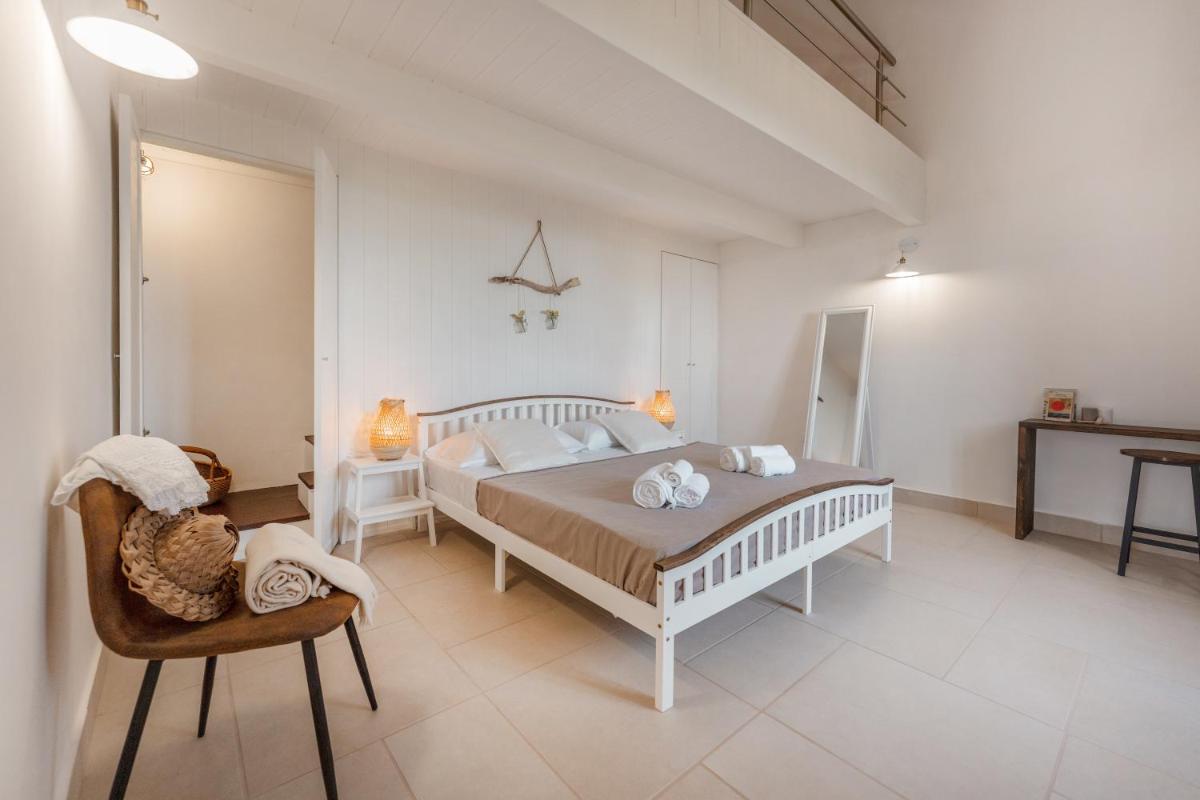 Cala Cala Rooms,Restaurant & Farm Experience