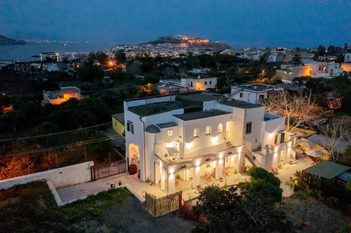 Cala Cala Rooms,Restaurant & Farm Experience