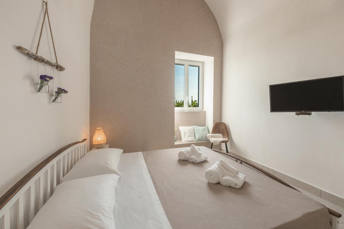 Cala Cala Rooms,Restaurant & Farm Experience