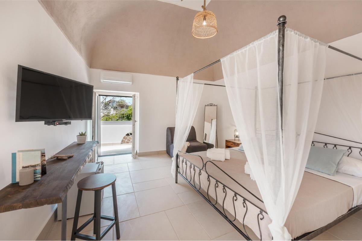 Cala Cala Rooms,Restaurant & Farm Experience