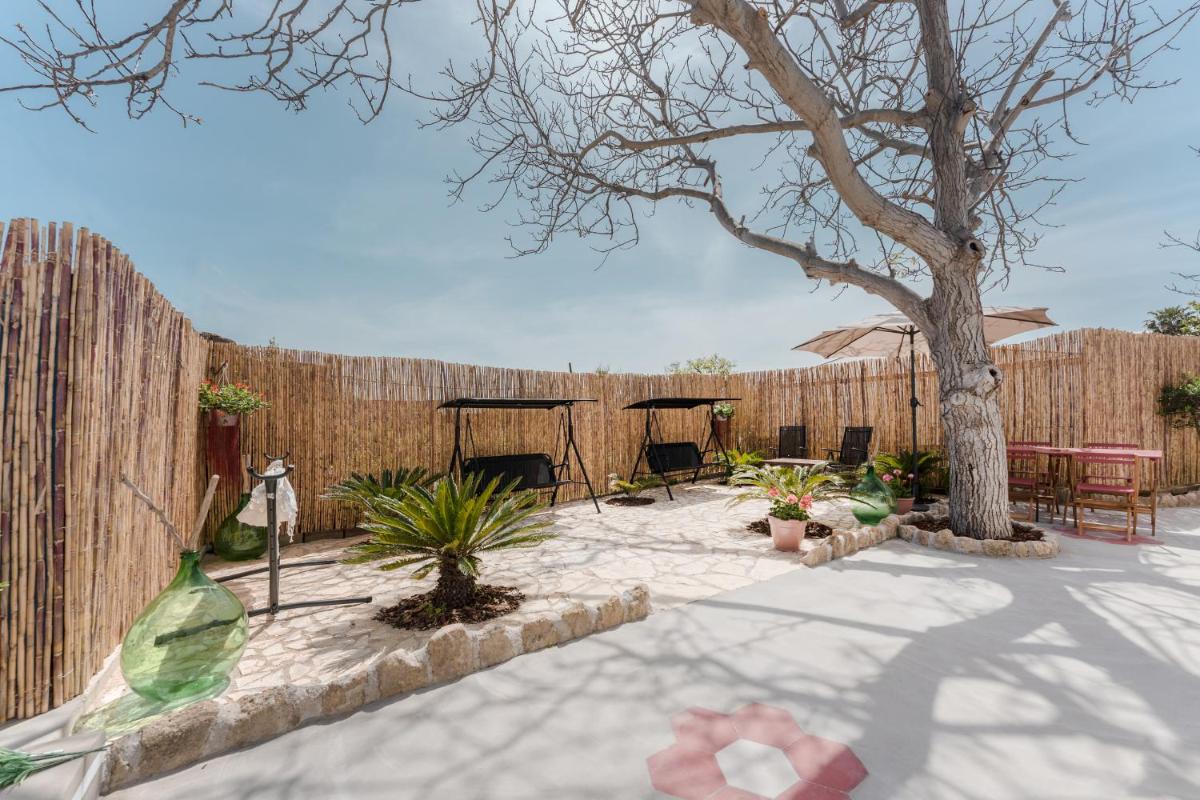 Cala Cala Rooms,Restaurant & Farm Experience