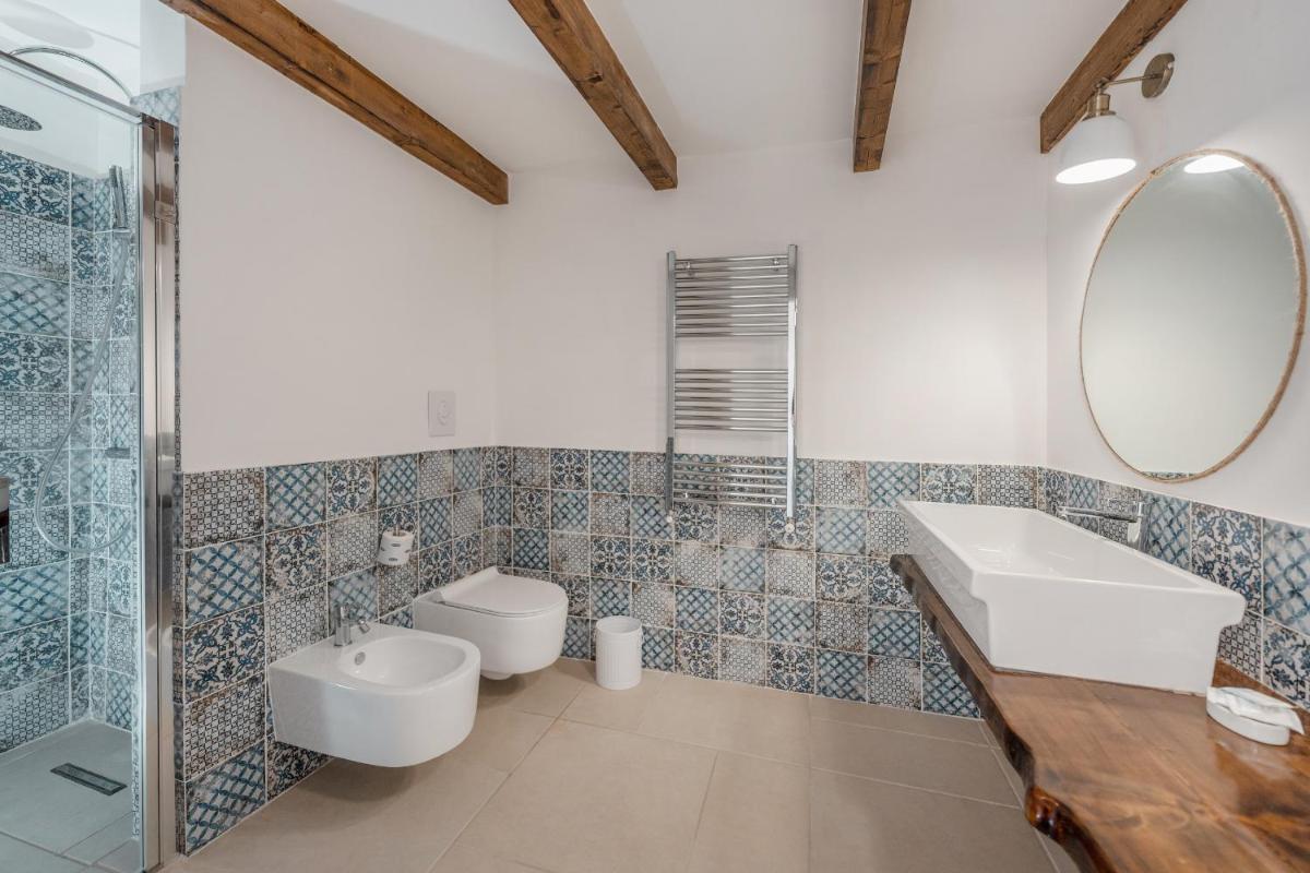 Cala Cala Rooms,Restaurant & Farm Experience