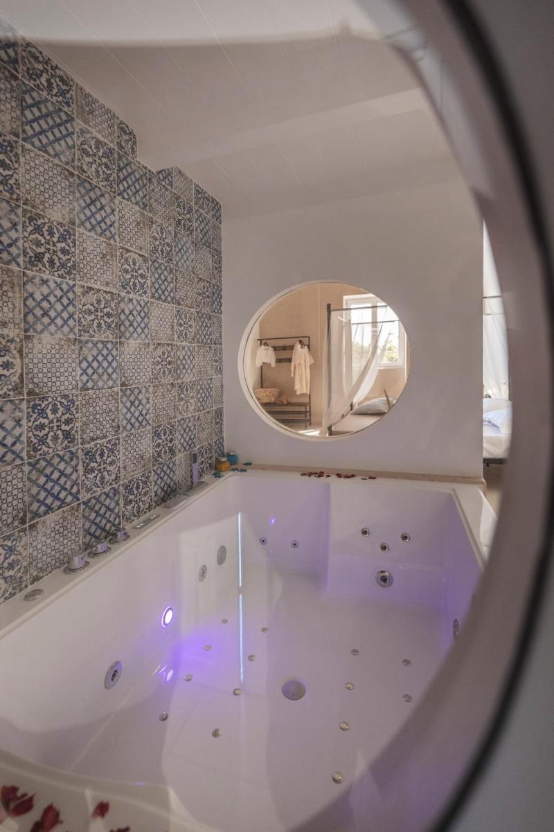 Cala Cala Rooms,Restaurant & Farm Experience