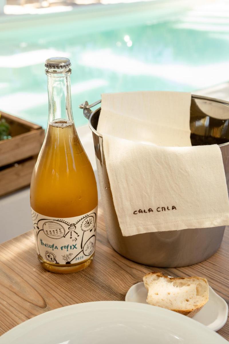 Cala Cala Rooms,Restaurant & Farm Experience