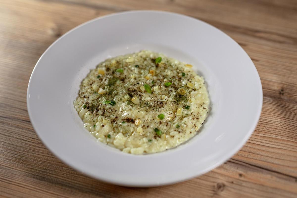 Cala Cala Rooms,Restaurant & Farm Experience