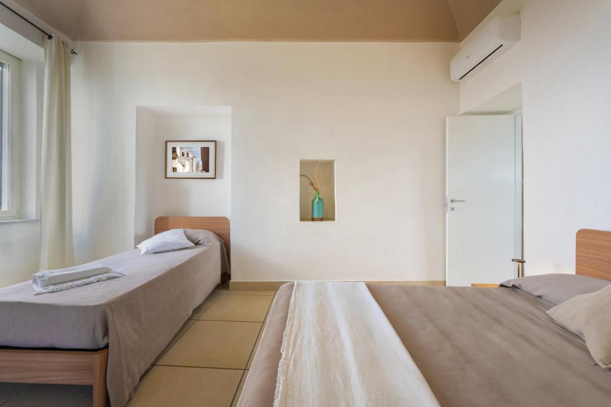 Cala Cala Rooms,Restaurant & Farm Experience