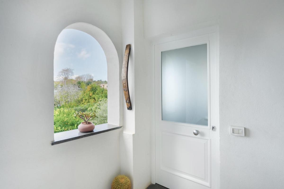 Cala Cala Rooms,Restaurant & Farm Experience