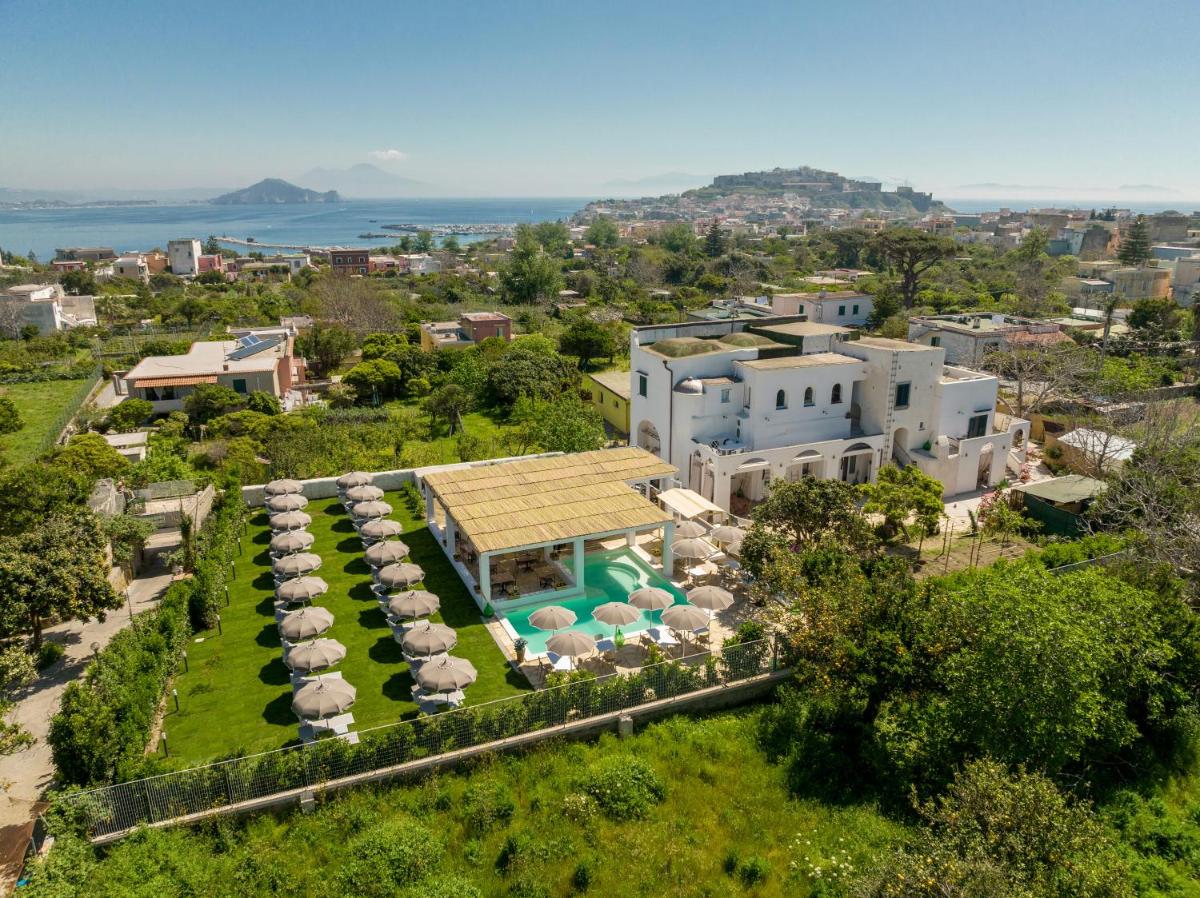 Cala Cala Rooms,Restaurant & Farm Experience