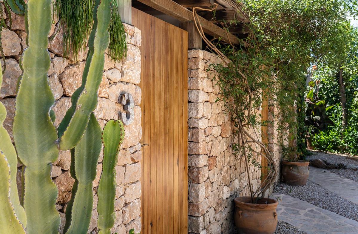 Can Aisha - Adults Only