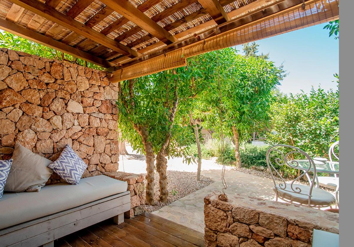 Can Aisha - Adults Only