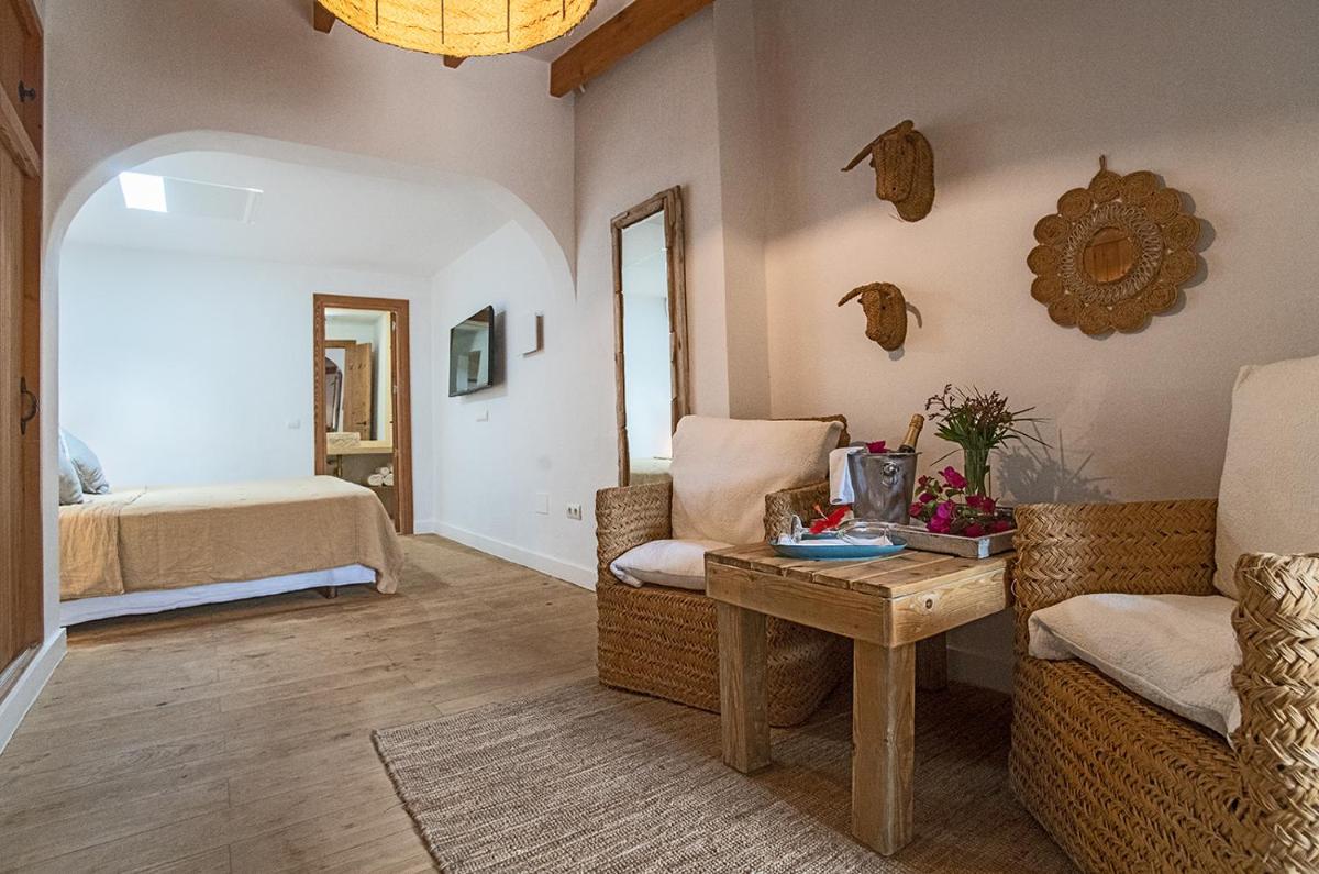 Can Aisha - Adults Only