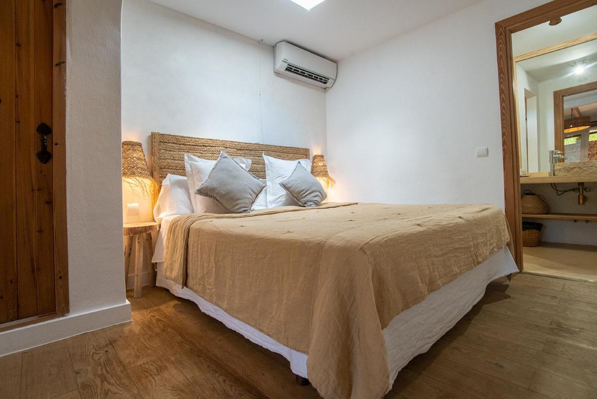 Can Aisha - Adults Only