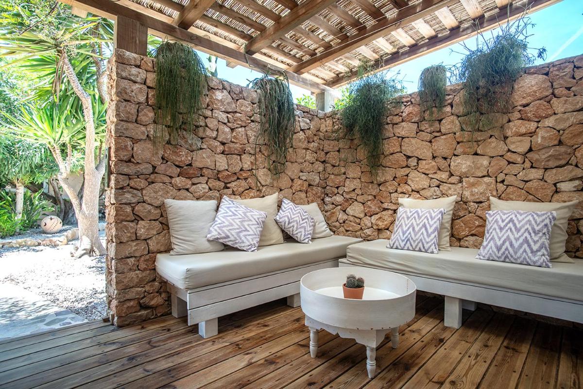 Can Aisha - Adults Only