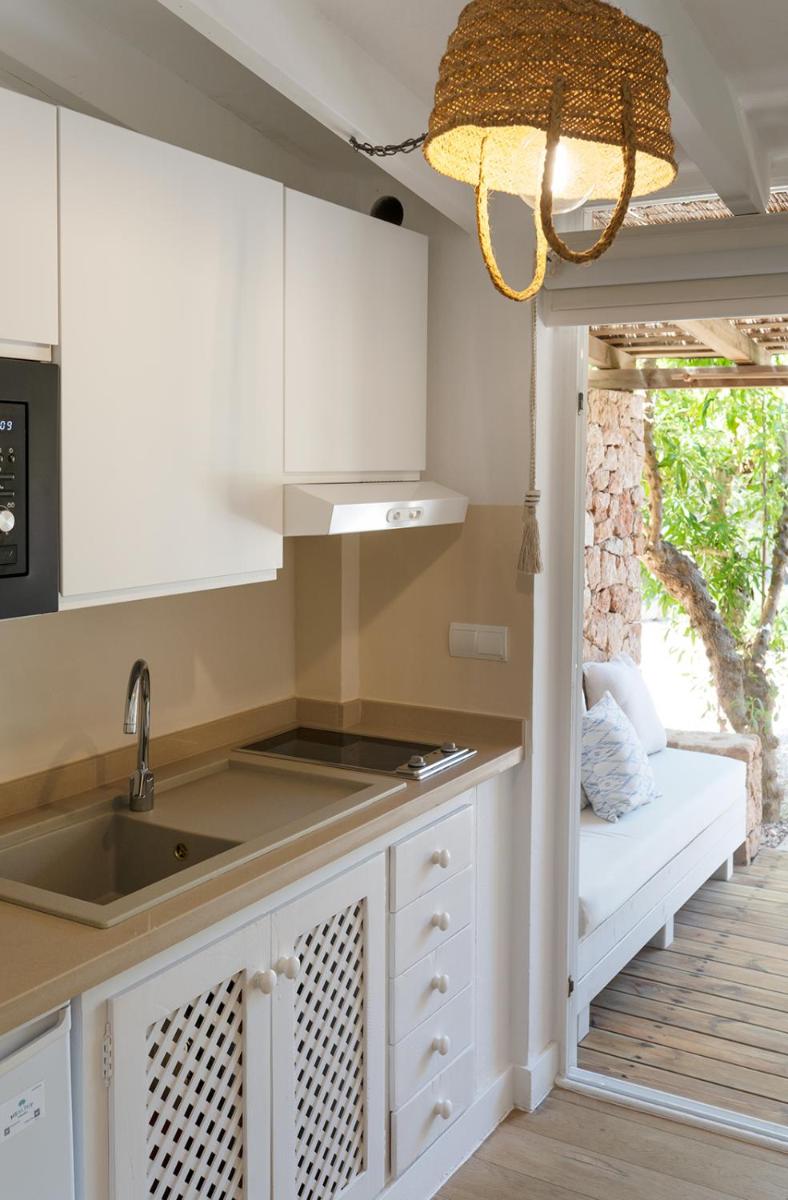 Can Aisha - Adults Only