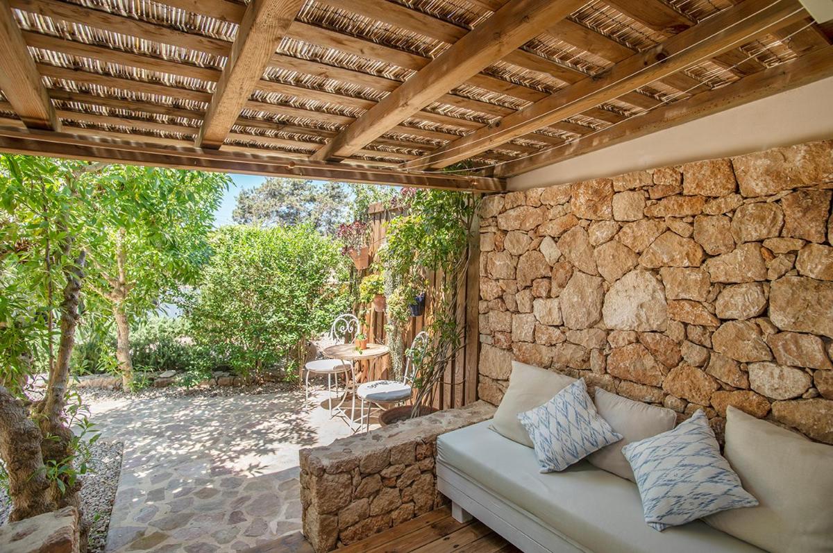 Can Aisha - Adults Only