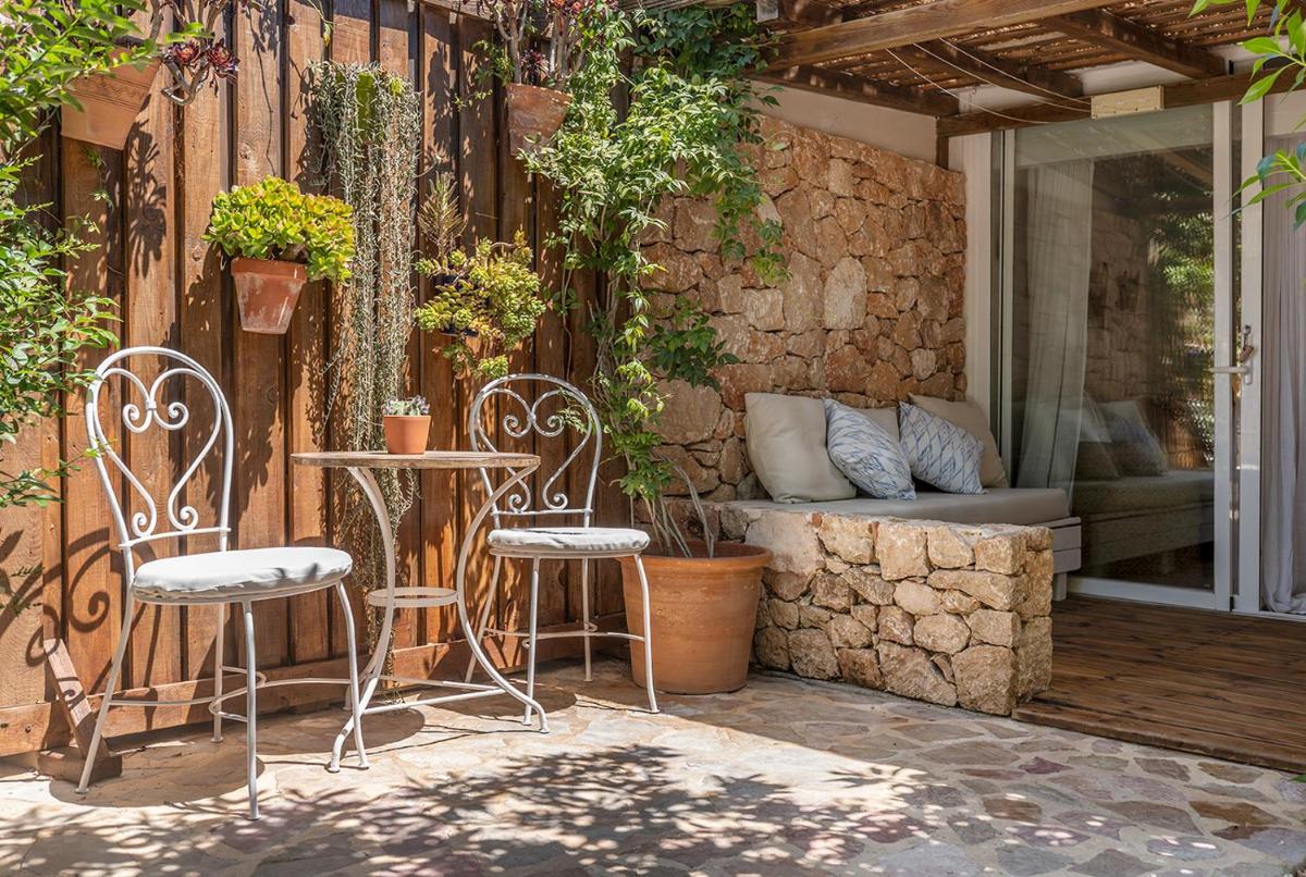 Can Aisha - Adults Only