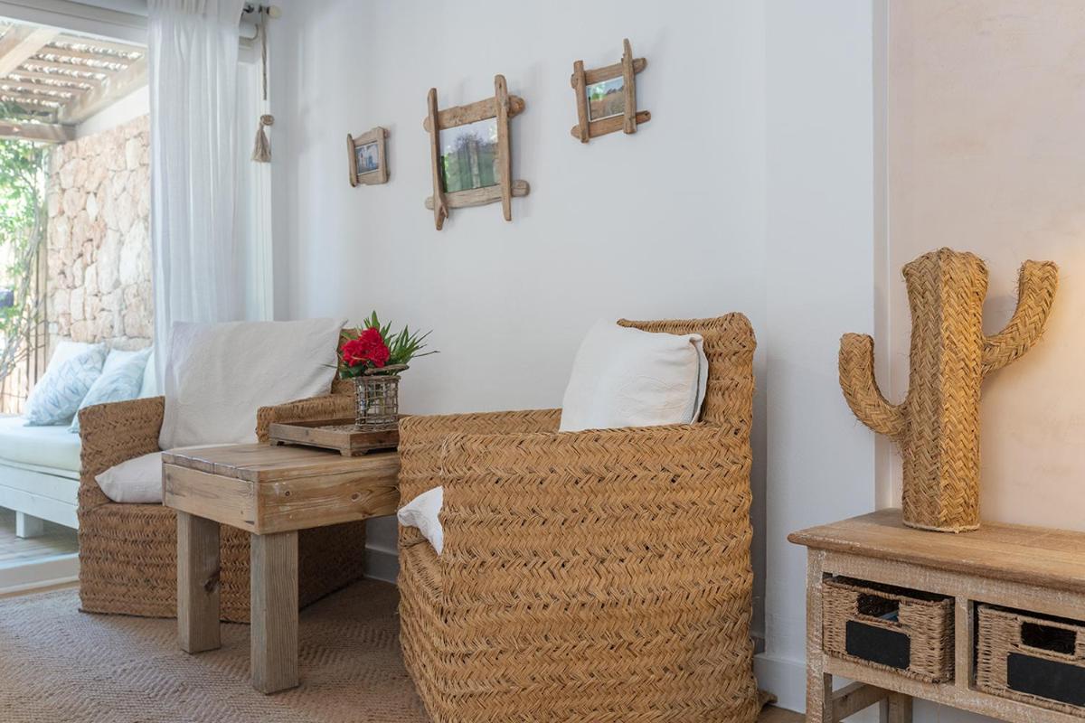 Can Aisha - Adults Only