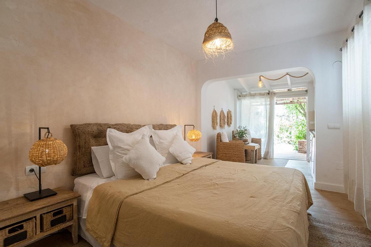 Can Aisha - Adults Only