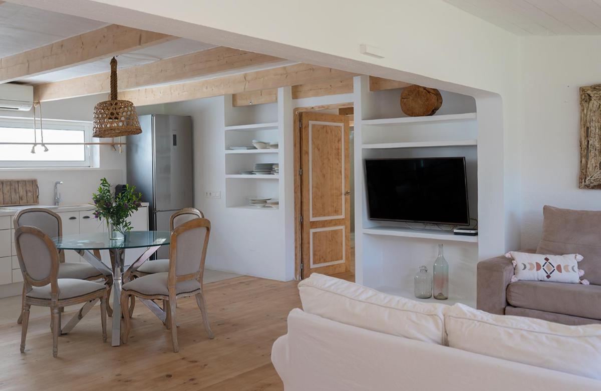 Can Aisha - Adults Only