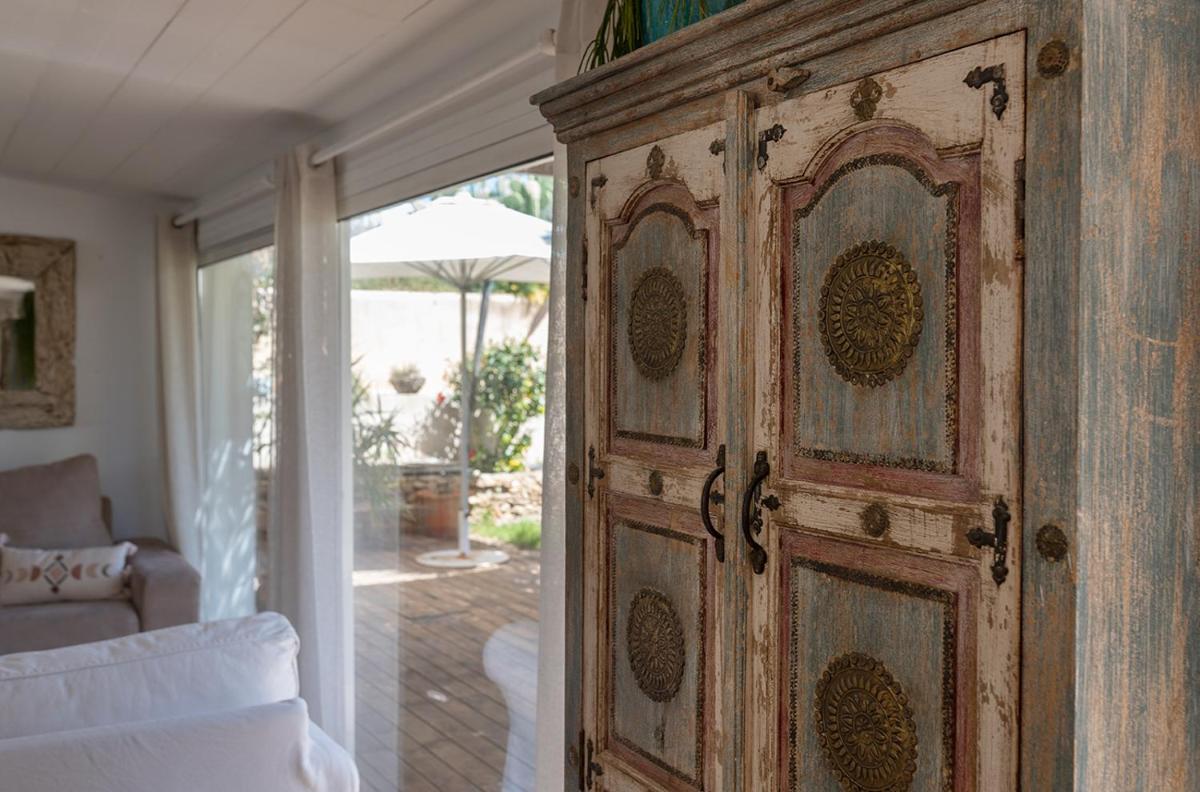 Can Aisha - Adults Only