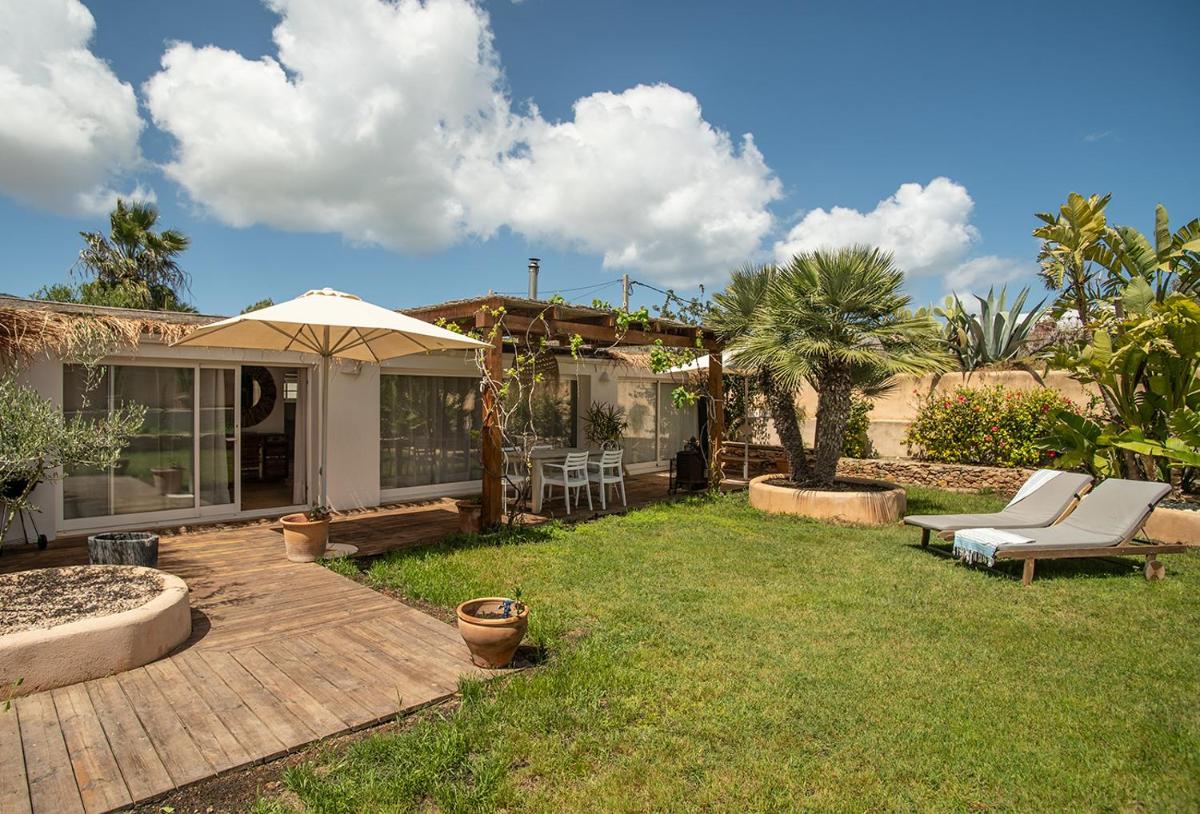 Can Aisha - Adults Only