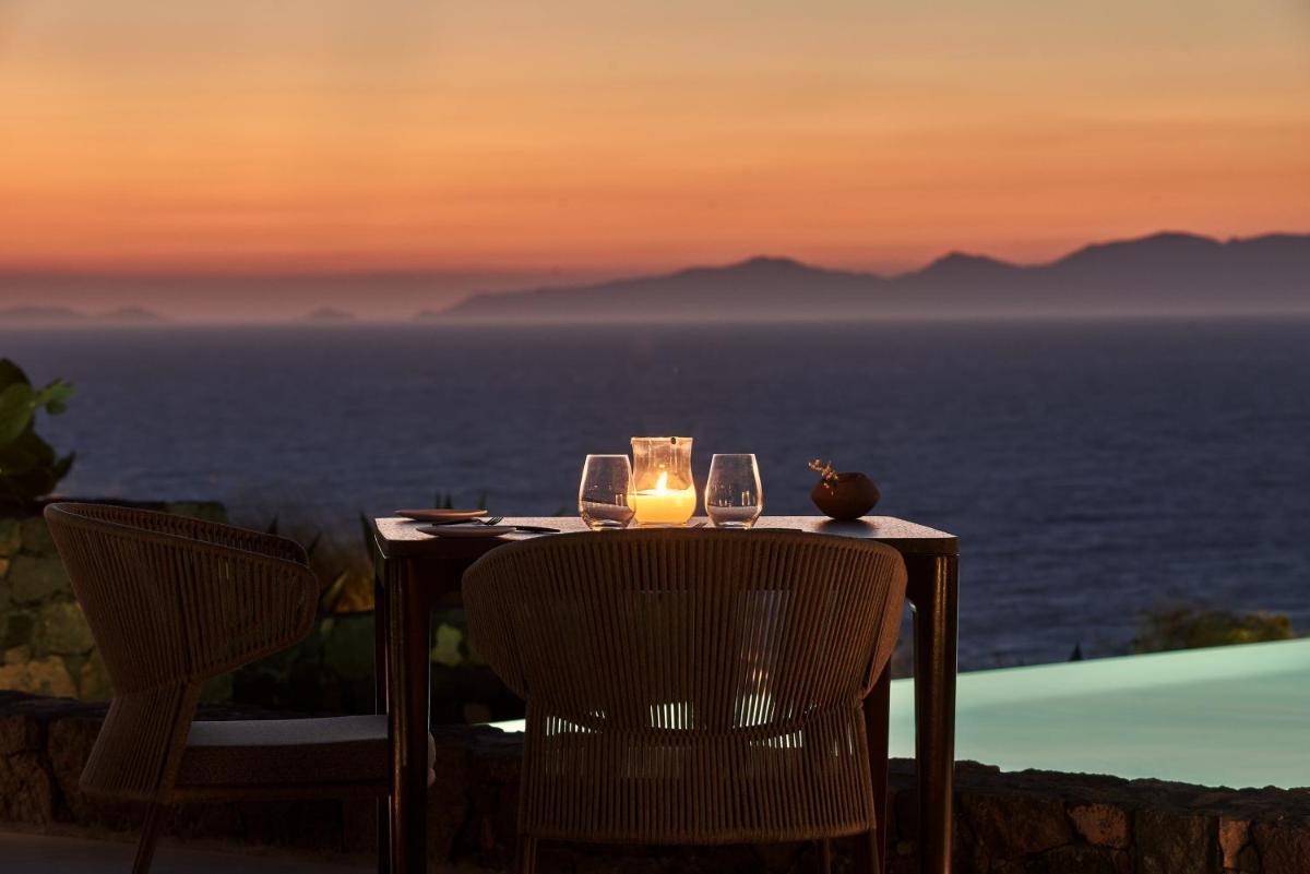 Canaves Epitome - Small Luxury Hotels of the World