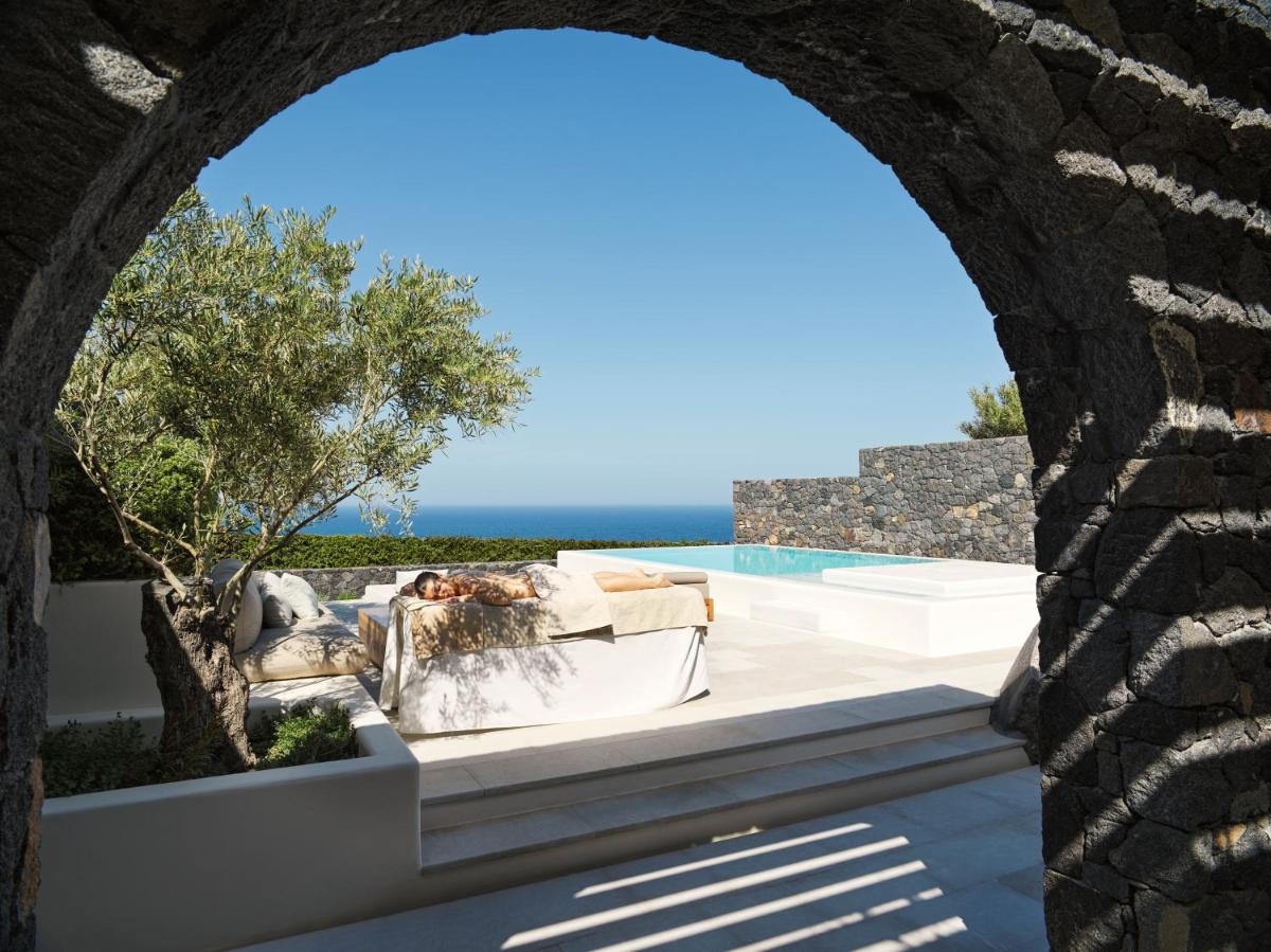 Canaves Epitome - Small Luxury Hotels of the World