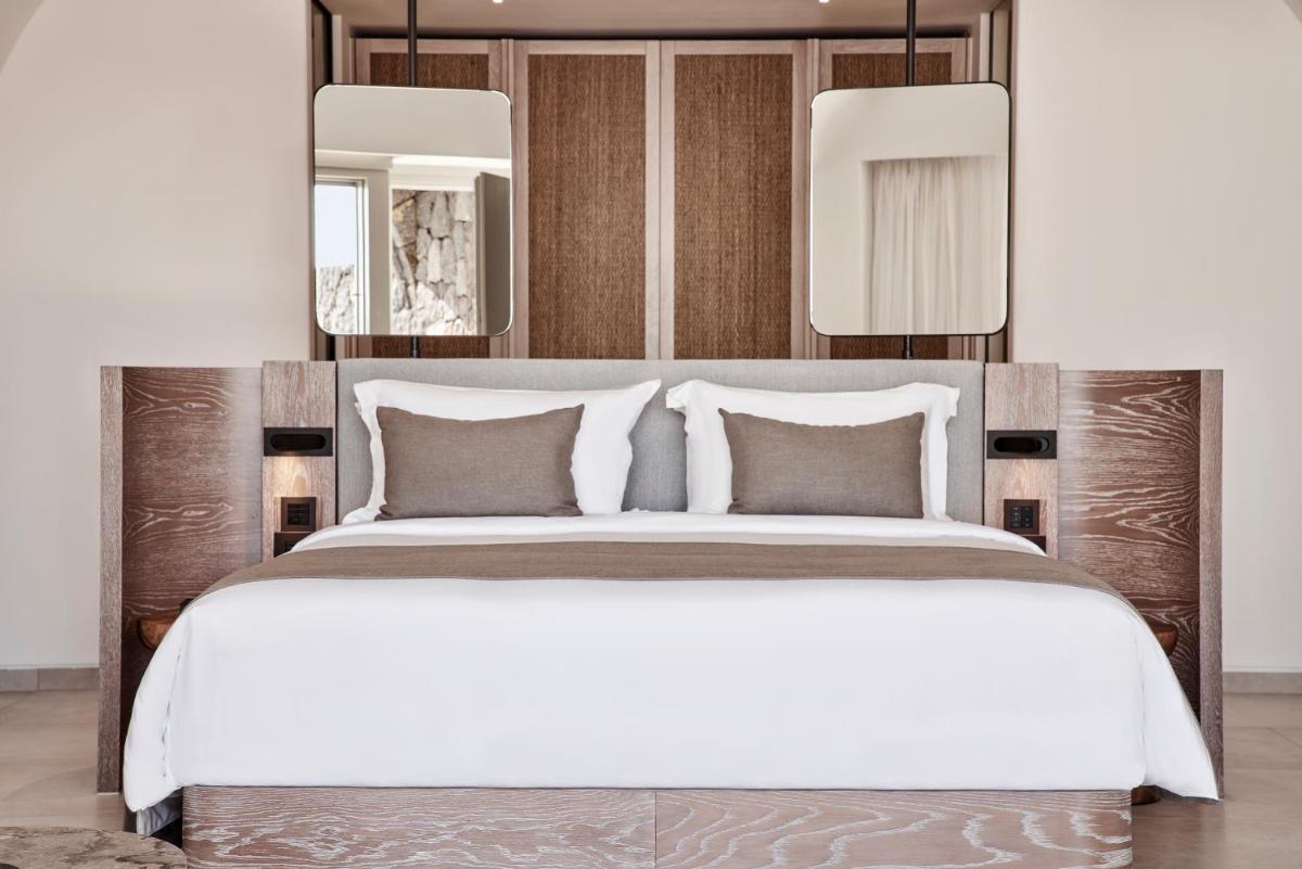 Canaves Epitome - Small Luxury Hotels of the World