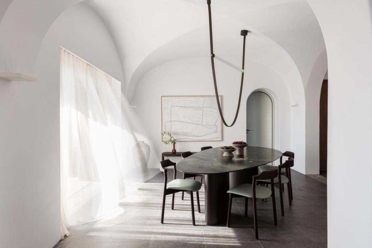 Canaves Epitome - Small Luxury Hotels of the World