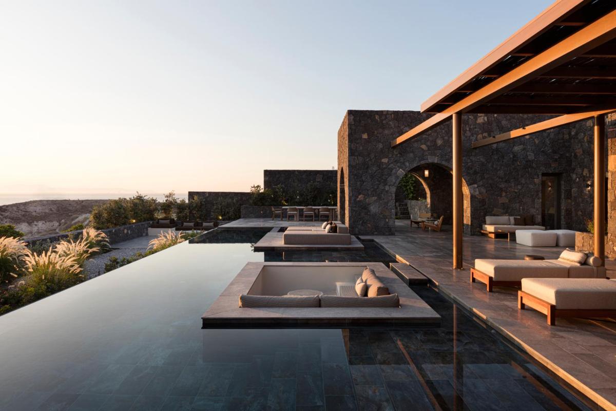 Canaves Epitome - Small Luxury Hotels of the World