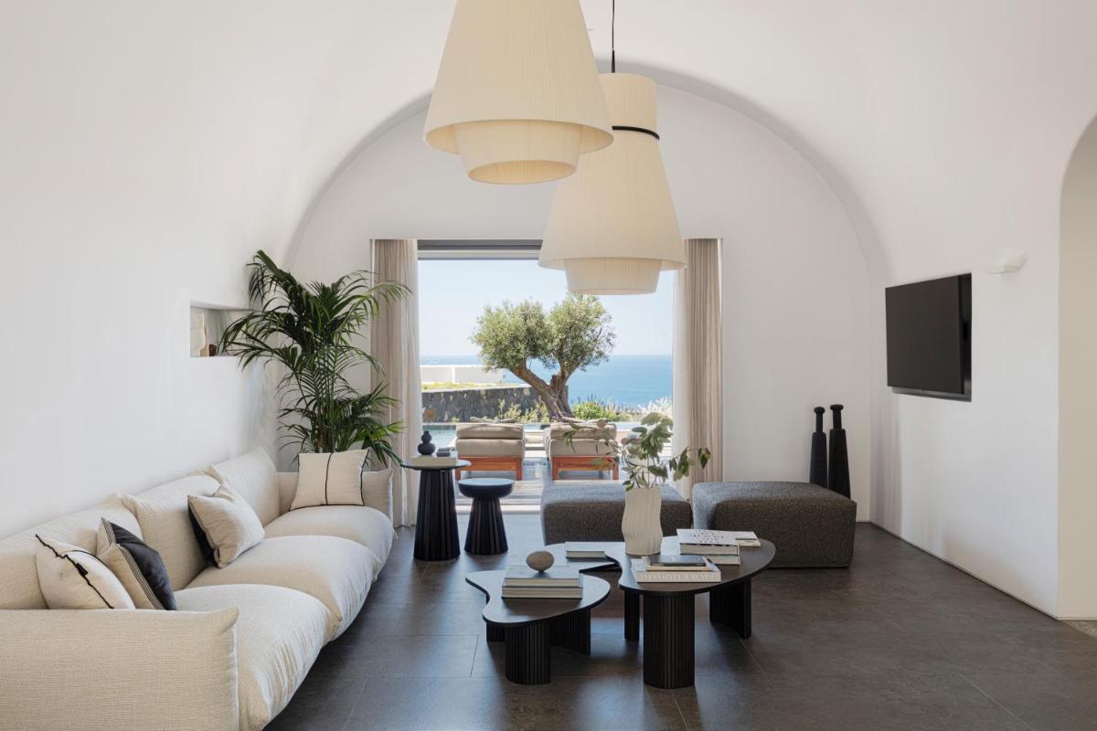 Canaves Epitome - Small Luxury Hotels of the World