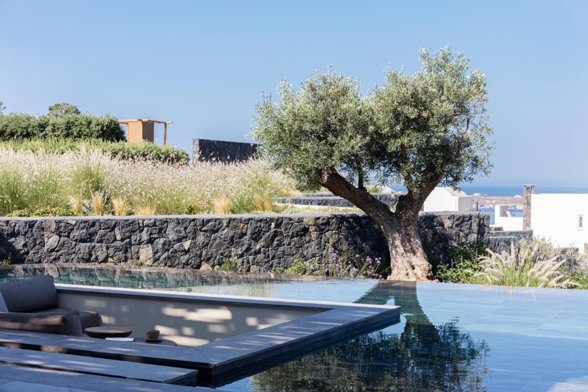 Canaves Epitome - Small Luxury Hotels of the World