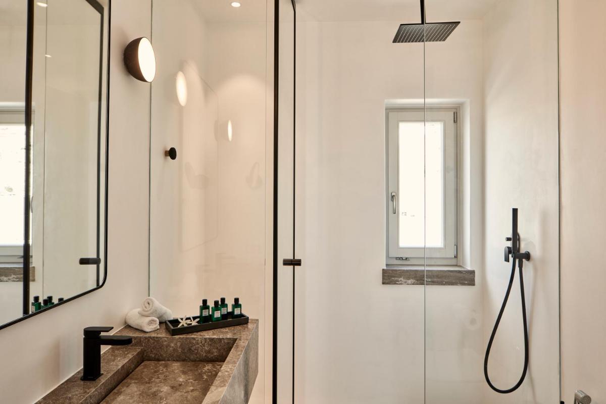 Canaves Epitome - Small Luxury Hotels of the World