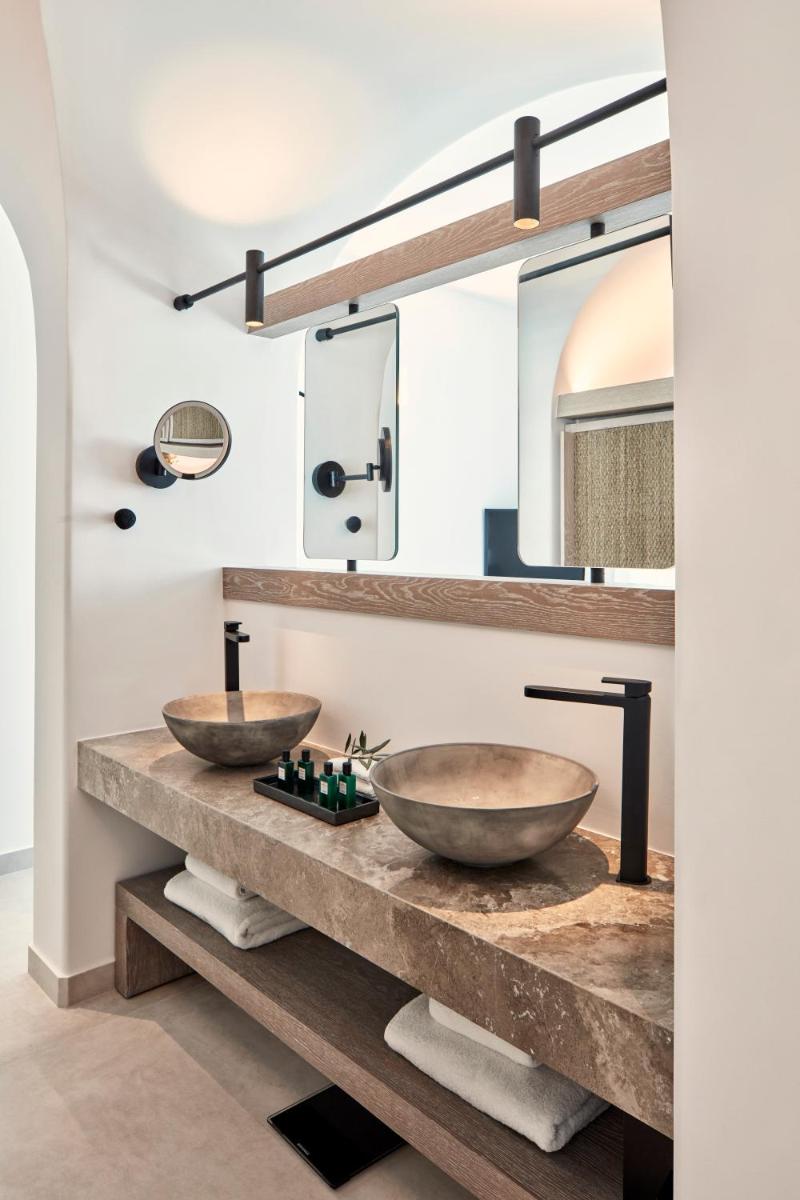 Canaves Epitome - Small Luxury Hotels of the World