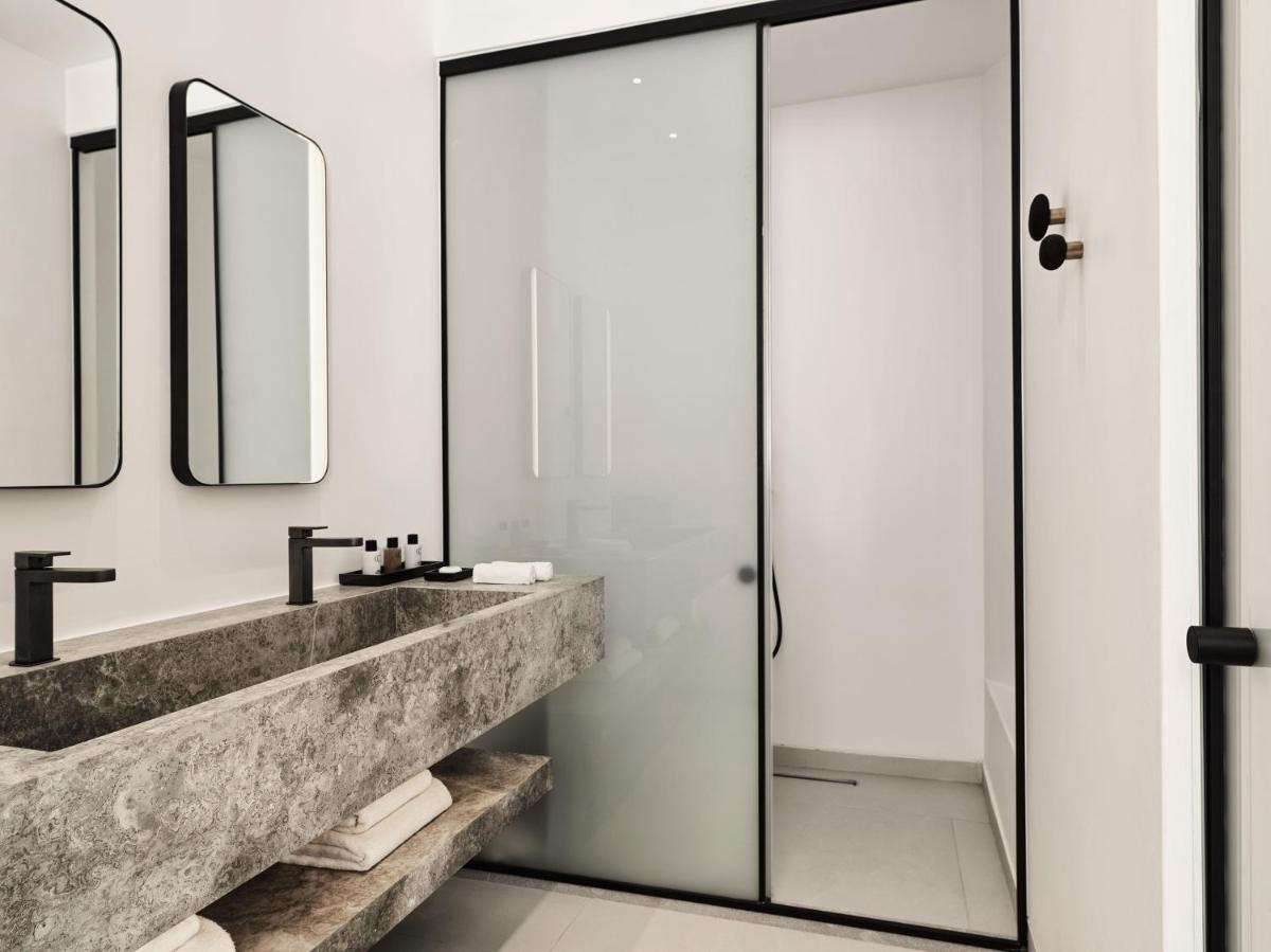 Canaves Epitome - Small Luxury Hotels of the World