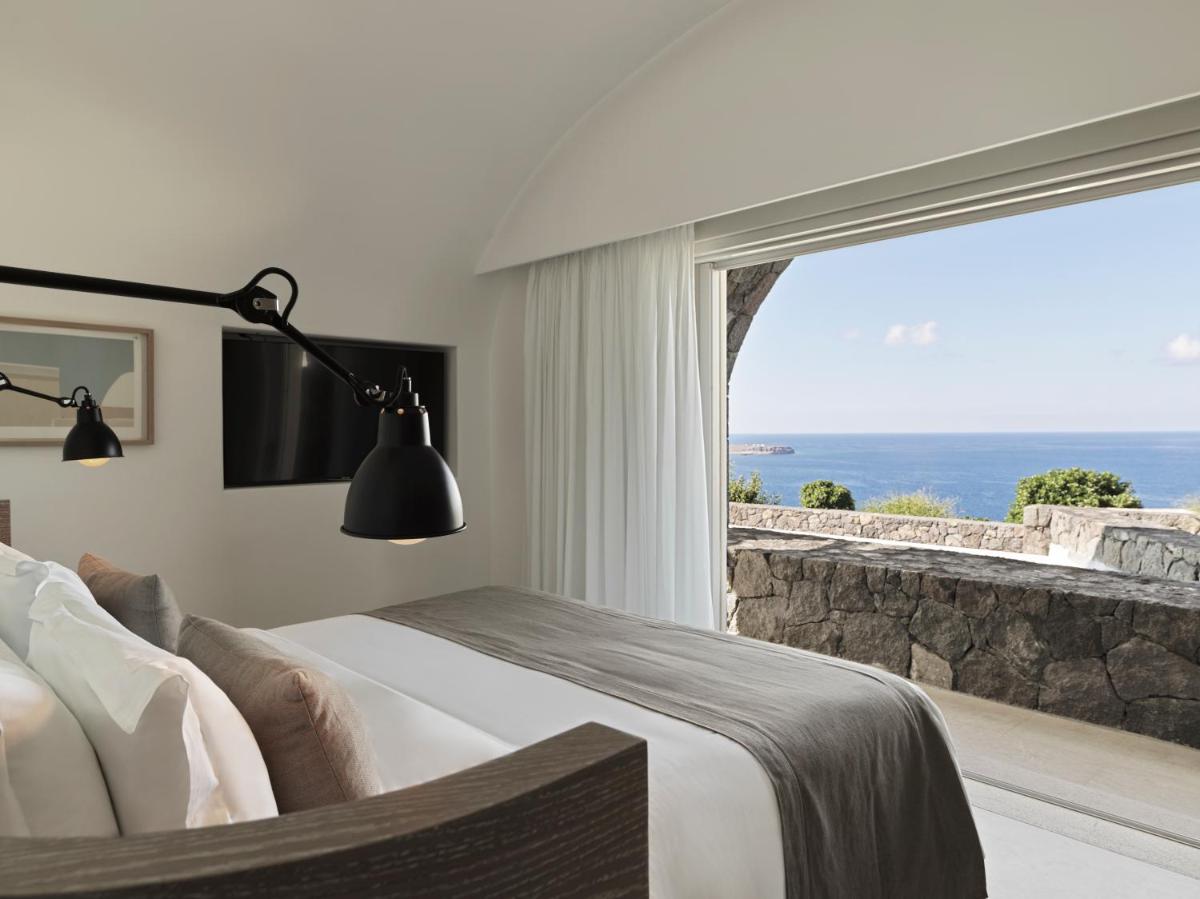 Canaves Epitome - Small Luxury Hotels of the World